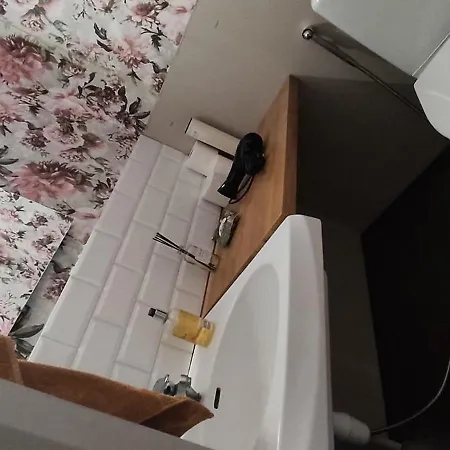 Kortteer Pinkki Huone Séjour chez l'habitant *