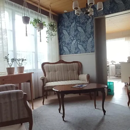 Homestay Kortteer Pinkki Huone *
